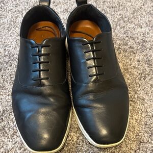 Elegant Black Leather Men's Oxfords